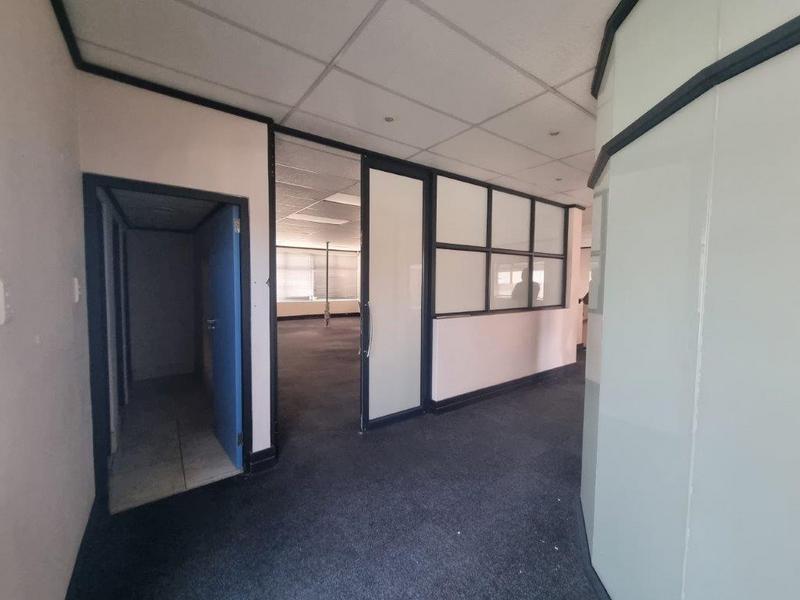 To Let commercial Property for Rent in Mount Croix Eastern Cape